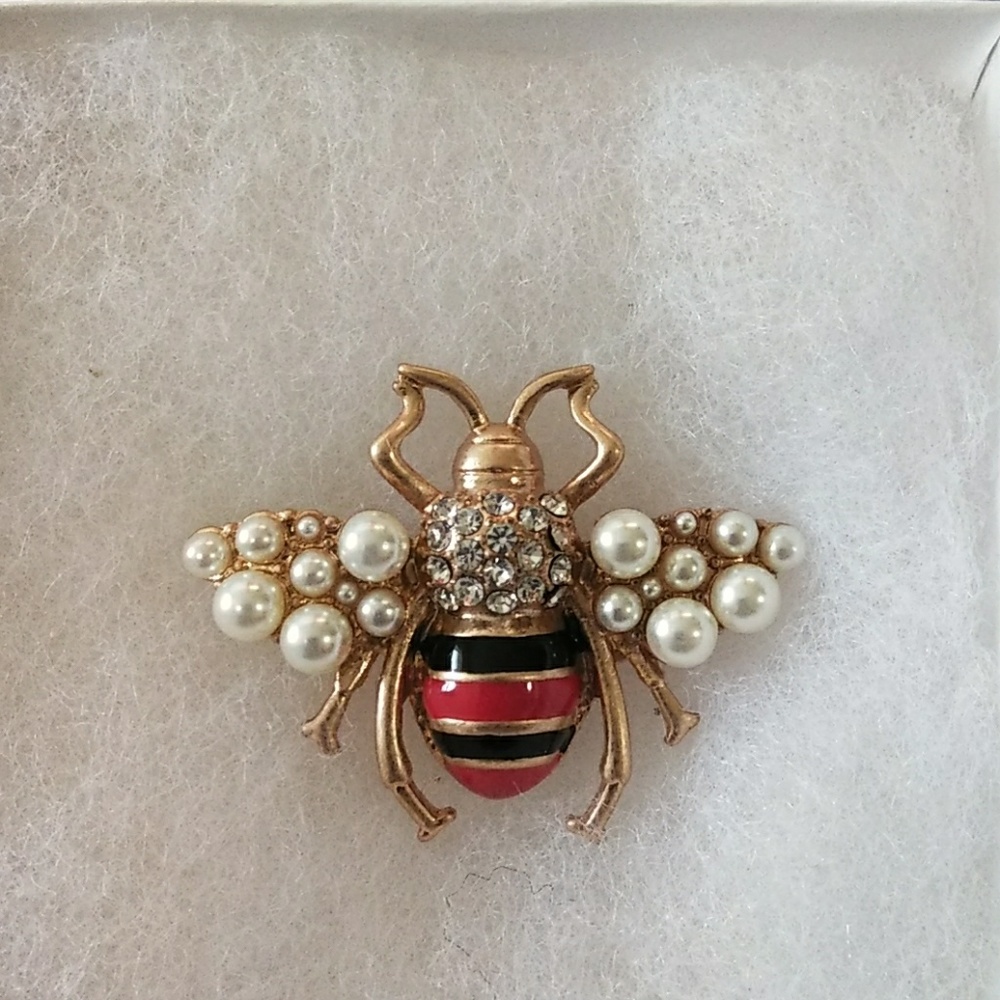 Bee Brooch